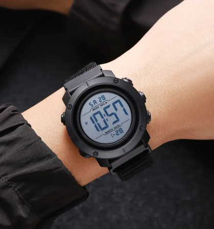 Чоловічий наручний годинник Skmei 2497 з нейлоновим ремінцем (Чорний з білим) Вінниця