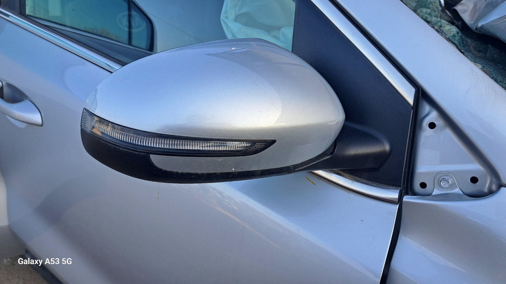 Праве бічне дзеркало від Kia Sportage 2020 року, 1.6 бензин, МКПП. Київ - фото 1