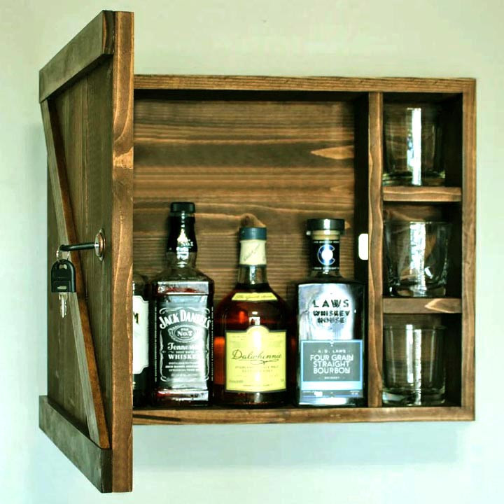 Настенный бар 