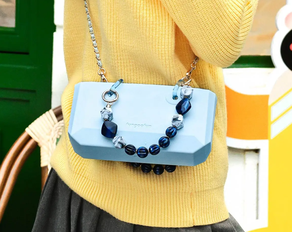 Сумочка силіконова клатч жіночий на ремінці з ручками водонепроникна сумка Fungoofun, повсякденна, блакитна Кам'янець-Подільський - фото 5