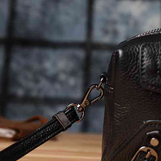 Модная женская сумка из натуральной кожи с актуальным декором Vintage 22922 Черный Киев