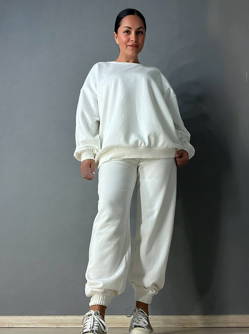 Костюм женский Quzen 470-471 свитшот и джогеры на резинке оверсайз белый, белый, L Киев - изображение 1
