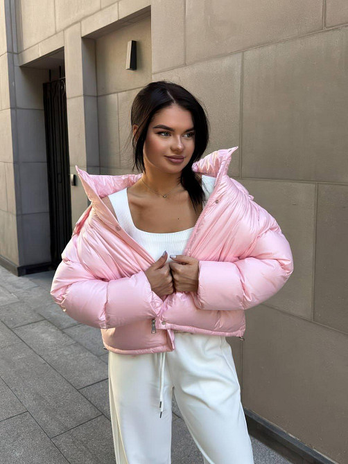 Женская короткая куртка дутик с карманами и капюшоном плащевка перламутр на синтепоне Пудра, 44/46 Одесса - изображение 3