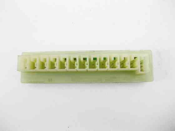 Mercedes-Benz  R172A0009820212 Розподільник потенціалів CAN C-Class Coupe С205 C-Class W205 C-class Estate S205 C-Class Cabrio A205 E-class W213 E-cla Одесса