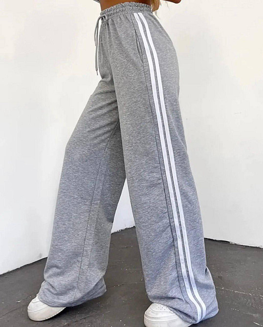 Жіночі повсякденні штани у спортивному стилі з лампасами двонитка Одеса - фото 3