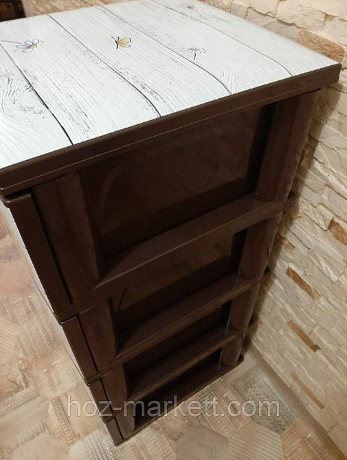 Пластиковый комод с рисунком 