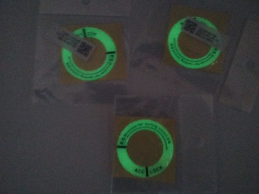 Фосфорна наклейка на замок запалювання авто Київ - фото 2