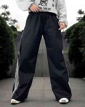 Жіночі стильні плащові штани з лампасами та блискавкою плащівка канада Одеса