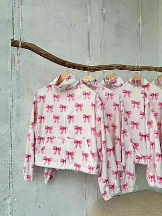 Женская стильная теплая худи с принтом на флисе Одесса