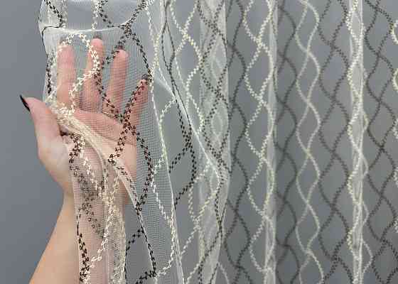 Тюль VR-Textil 1837т Фатин с вышивкой и люрексом Молочный с венге 300х270 см (40-191) Киев