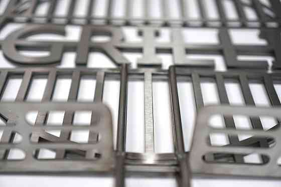 Решетка гриль для барбекю из пищевой нержавеющей стали 1.5мм 42*32см GRILLI 777767 Код: 009009 Ровно