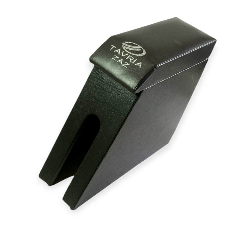 Подлокотник заз таврия черный с вышивкой (кожзам) Мукачево - изображение 1