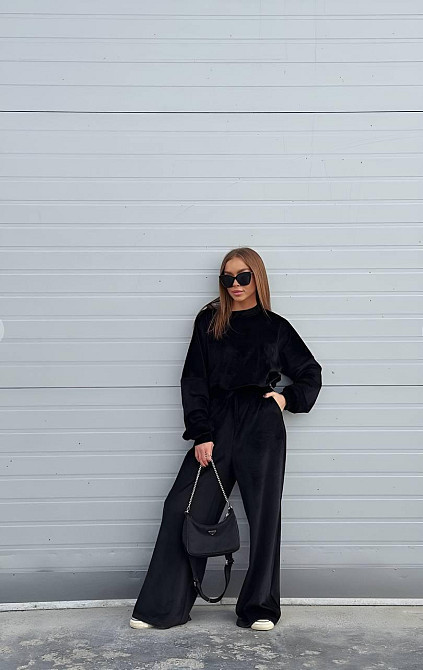 Жіночий прогулянковий плюшевий костюм-двійка: кофта та штани Чорний, 42/46 Одеса - фото 2