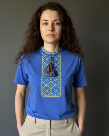 Женская футболка вышиванка синяя с желто-голубым орнаментом Киев