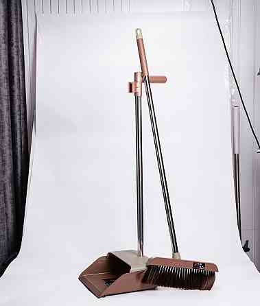 Набір веник та совок на довгій ручці для прибирання Київ