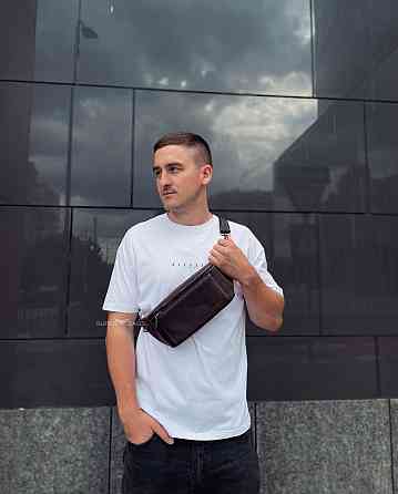 Коричневая мужская сумка через плечо бананка из натуральной кожи Киев