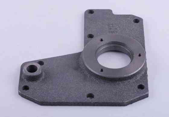 Кришка бічна корпусу КПП ліва (під муфту зчеплення) — КПП/6 Мукачево