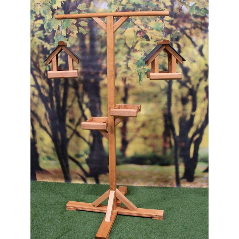 Кормушка на стойке 