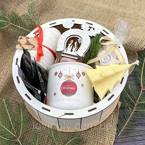 Подарунковий бокс на Новий рік і Різдво - святкова чашка, чай, Парварда Ірпінь