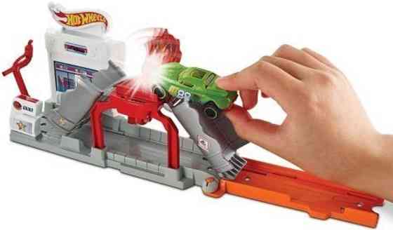 Hot wheels blaze blast FJN34 от Mattel. Харьков