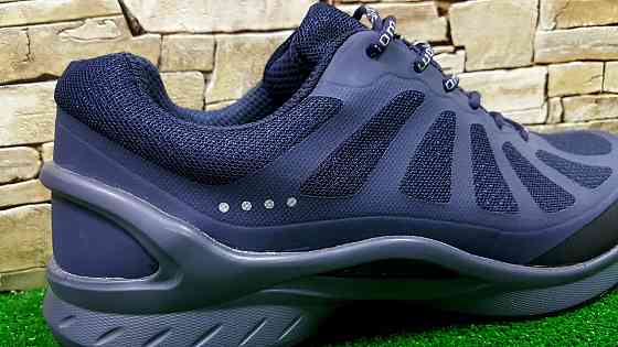 Мужские оригинальные кроссовки,производство Таиланд Киев