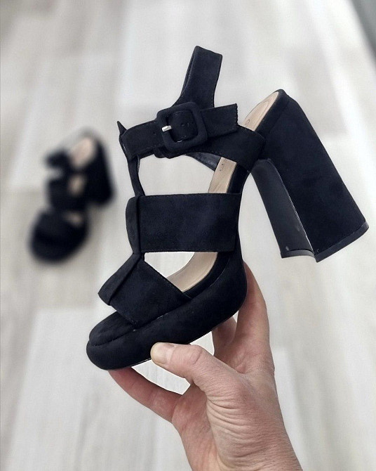 Meideli Літні босоніжки жіночі чорні з еко-шкіри на стійких підборах MEIDELI -6 р. 36-40 Коломыя - изображение 1