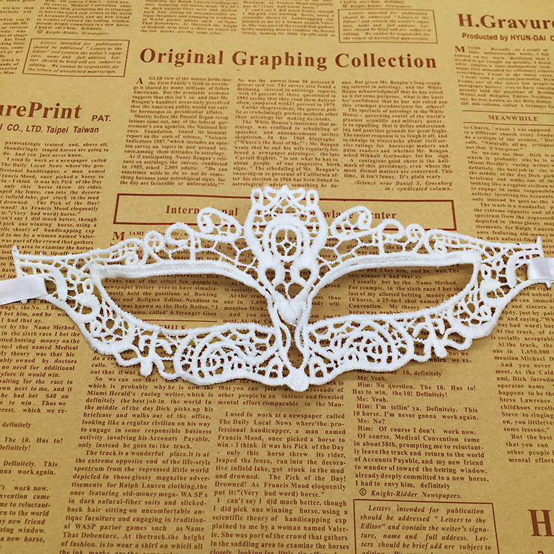 Маска из кружева маскарадная 22 на 8 см белый Киев - изображение 1