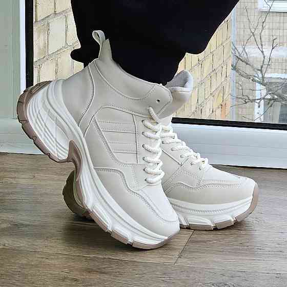 Зимові жіночі Бежеві Кросівки з МЕХОМ на Толстой Підошві Танкетке Ботинки Шкіряні Світлі (розміри: 36,37,38,39) Дніпро