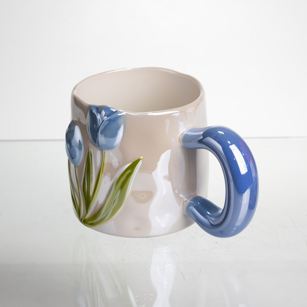 Yiwu Новорічна порцелянова чашка для чаю та кави "Ніжний Тюльпан" з 3D-декором 400 мл, святкова Коломыя - изображение 3