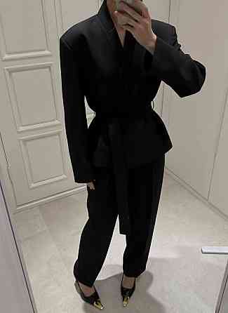 Женский стильный классический костюм-камимано костюмка люкс + подкладка и плечики Черный, 46/48 Одесса
