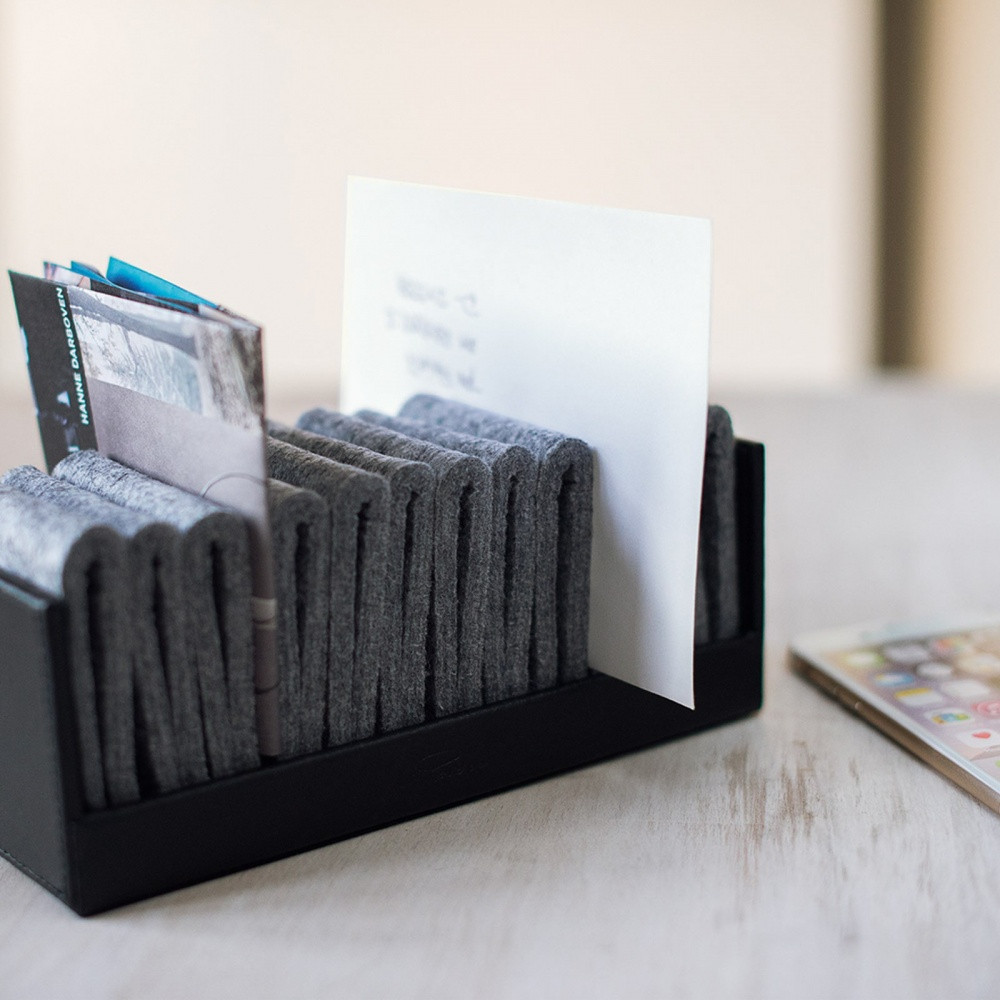 Підставка для кореспонденції та паперів 