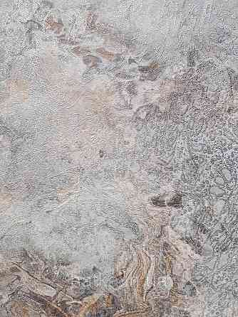 Шпалери вінілові на флізеліні гарячого тиснення DU&KA 1.06х10 вензель основа під штукатурку сірі коричневі Київ