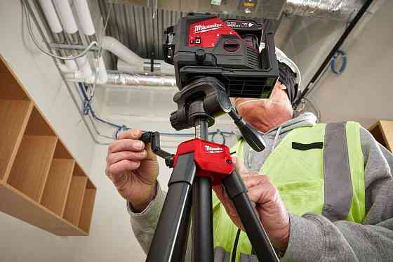 Штатив MILWAUKEE для лазерного нівеліру (висота від 0.9 до 1.8м) Одеса