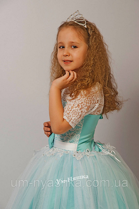 Пышные нежные нарядные платья 