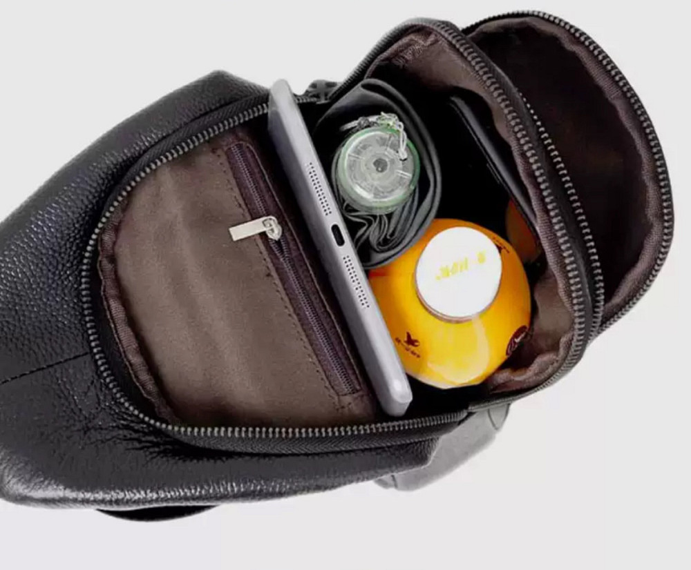 Чоловіча шкіряна сумка-слінг через плече Tiding Bag 33737 чорна Київ - фото 7