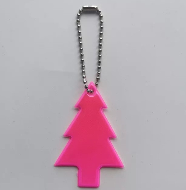 Брелок світловідбиваючий Ялинка 45 на 65 мм рожевий Київ - фото 1