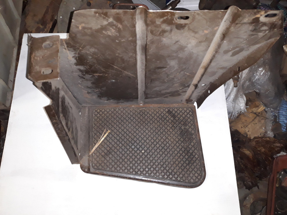 Подножка кабины правая МАЗ 500 А. 500 8405012 Харьков - изображение 1