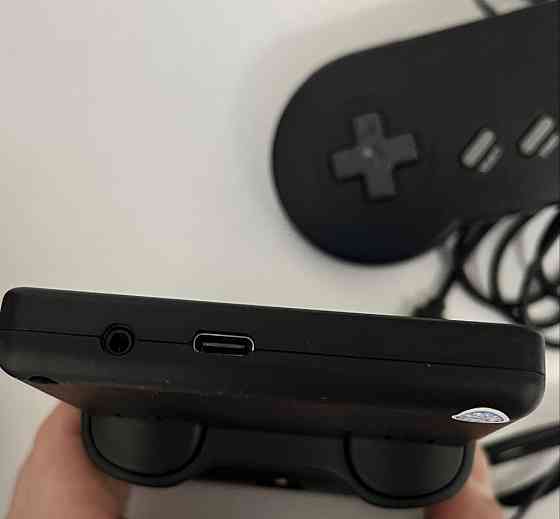 Нова портативна ігрова приставка з іграми денді сега та інші. Харків