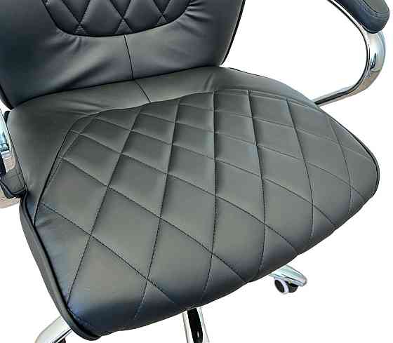 Офисное кресло руководителя Tehforward Apollon хром Anyfix Черный Киев