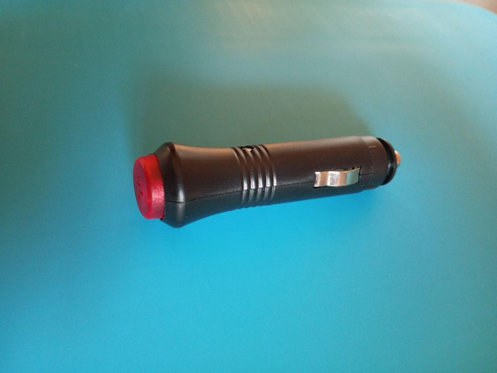 Штекер прикуривателя Daier с подсветкой, под шнур, корпус пластик Полтава - изображение 1