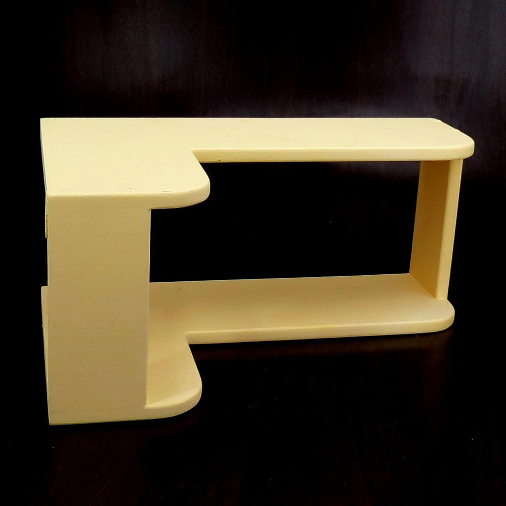 Угловая настенная полка 