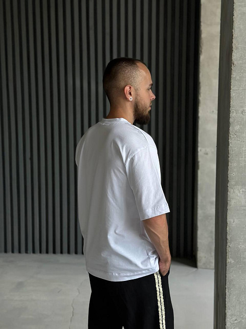 Футболка базова чоловіча оверсайз Білий 42/46 Харків - фото 3