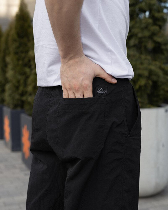 Чоловічі штани джогери з плащівки чорні Pobedov Ground Київ - фото 4