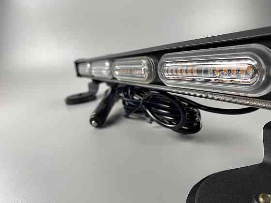 Двосторонній Стробоскоп LED на машину 4 секції 12/24 V 96 led діодів кріплення подвійний магніт світлова балка Мукачево