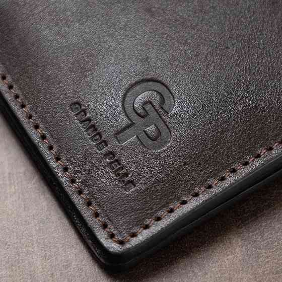 Кожаное мужское глянцевое портмоне GRANDE PELLE 11517 Коричневый Киев