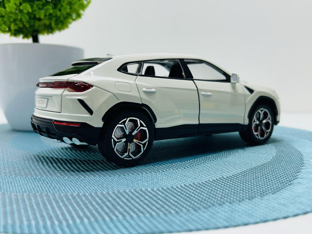 Машинка металева TK Union Lamborghini Urus інерційна відкриваються двері капот багажник 1:24 Біла (GT - 06441) Чернігів - фото 2