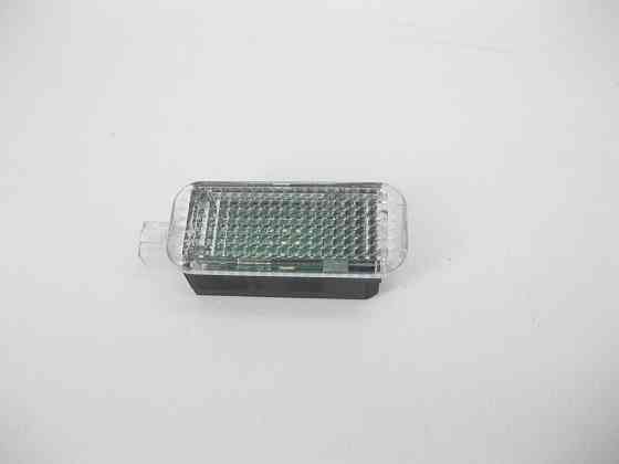 VAG  4E0947415 Світлодіодний плафончик салону Одесса