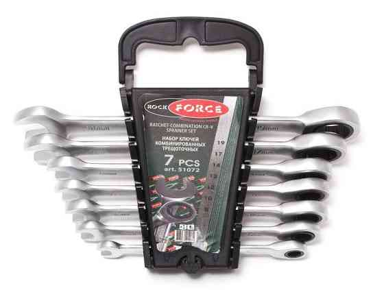 Набір ключів комбінованих з тріскачкою 7пр. (8,10,12,13,14,17,19мм) в пластиковому тримачі Одеса