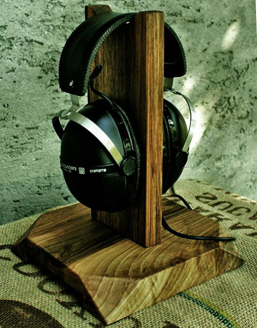 Стойка для наушников 