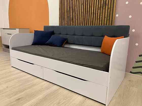 Детская односпальная кровать LION Л-7 с ящиками и ламелями Лили-95 90x200 см Нимфея Альба (белый) (LION-041005) Львов